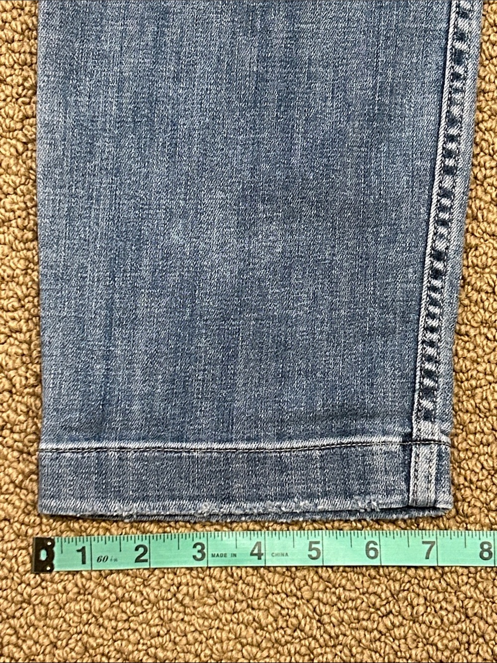 WHBM The Everyday Soft High Rise Straight Crop Jean size 12 Patch Pockets FLAW - Picture 15 of 16